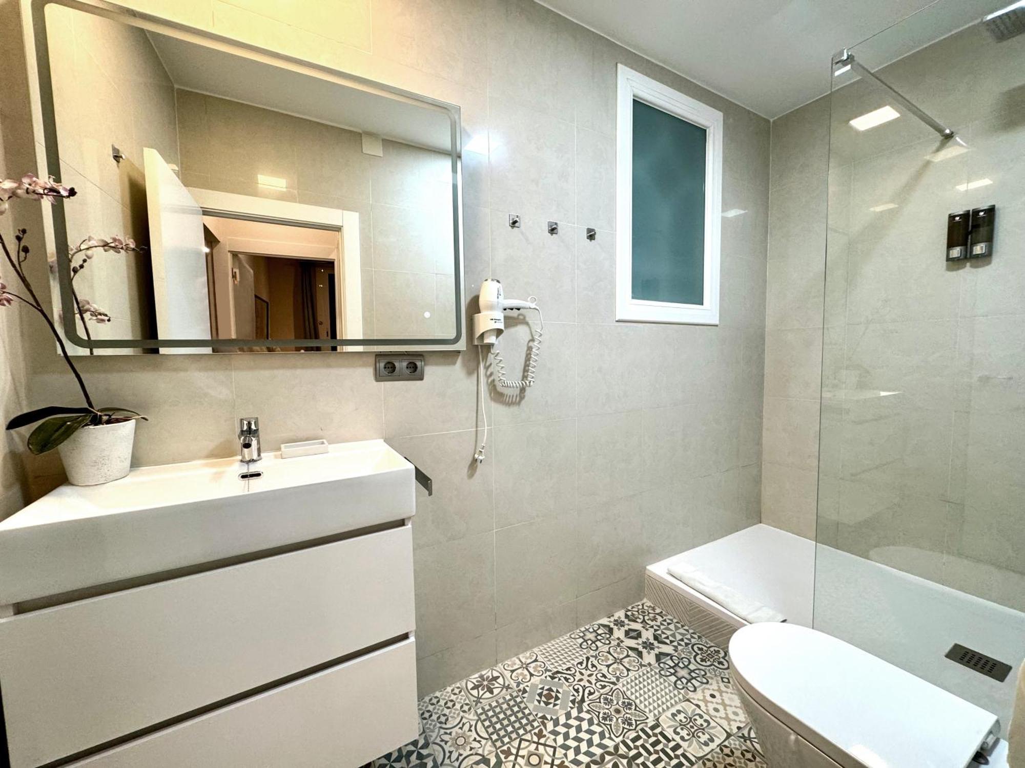 Apartament Colon Bcn 130 Mts 3 Dormitorios Port Vell バルセロナ エクステリア 写真